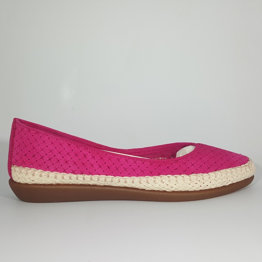 The Flexx Pink Espadrille Skimmer *** runs small